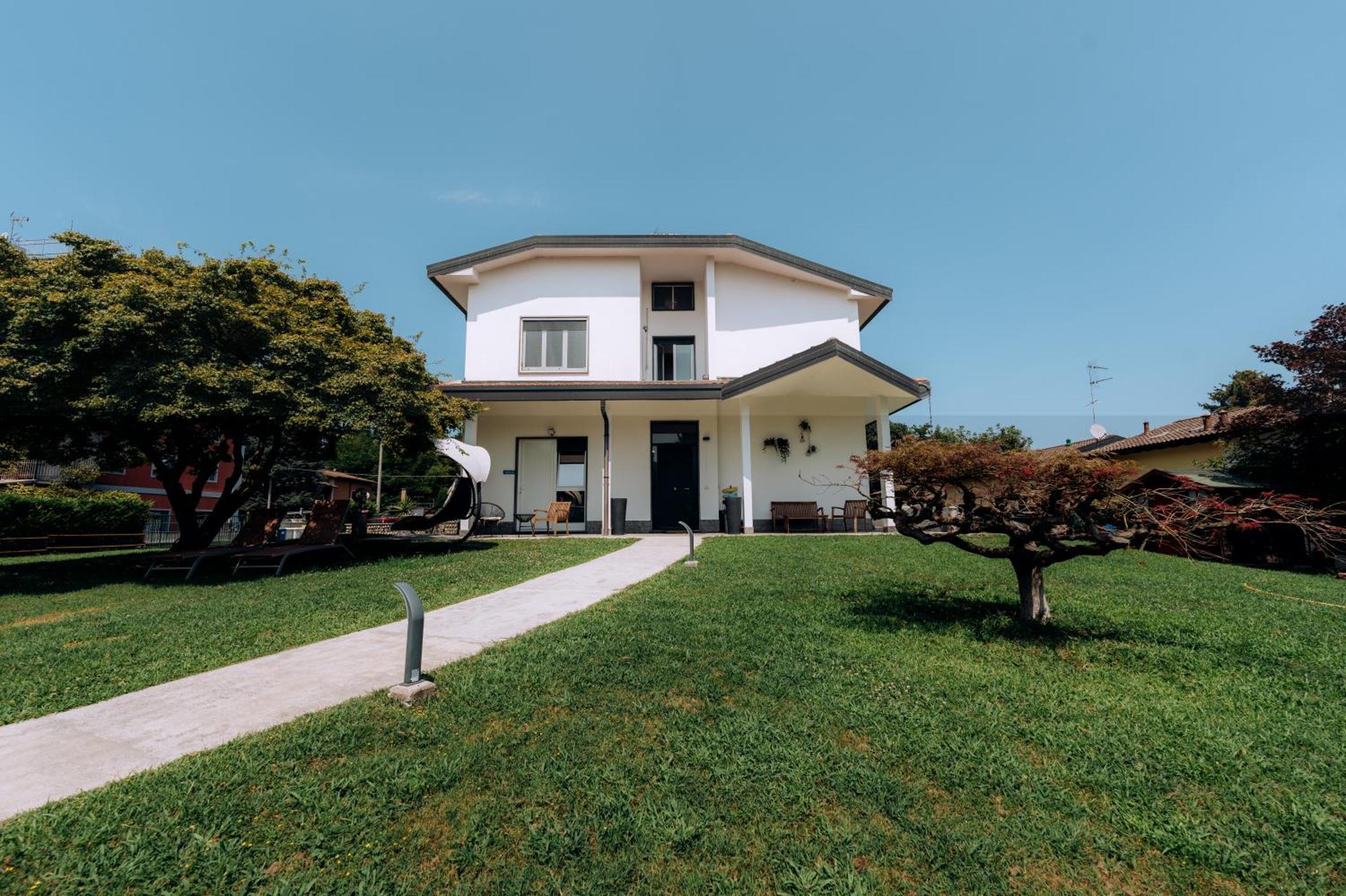 Sleep & Fly Malpensa Bed & Breakfast Case Nuove  Exterior photo